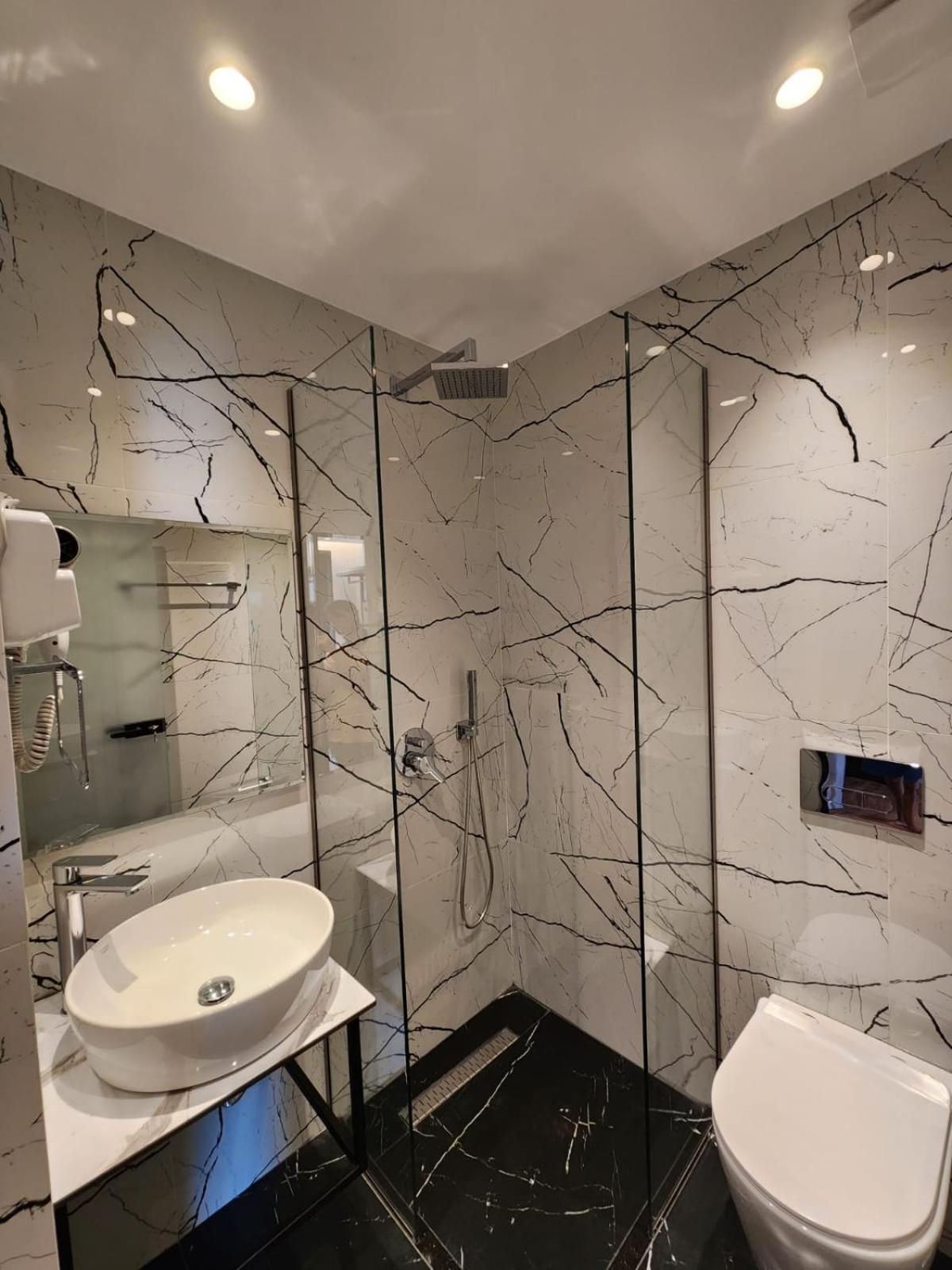 Osmani Rooms Saranda Kültér fotó